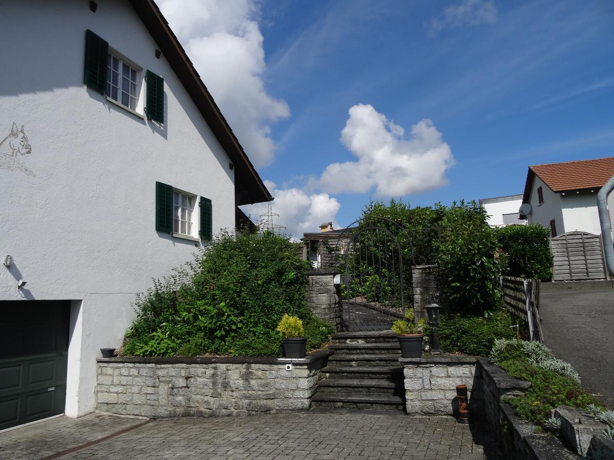 Bed and Breakfast Heidis Gastehaus Niederwil Екстер'єр фото