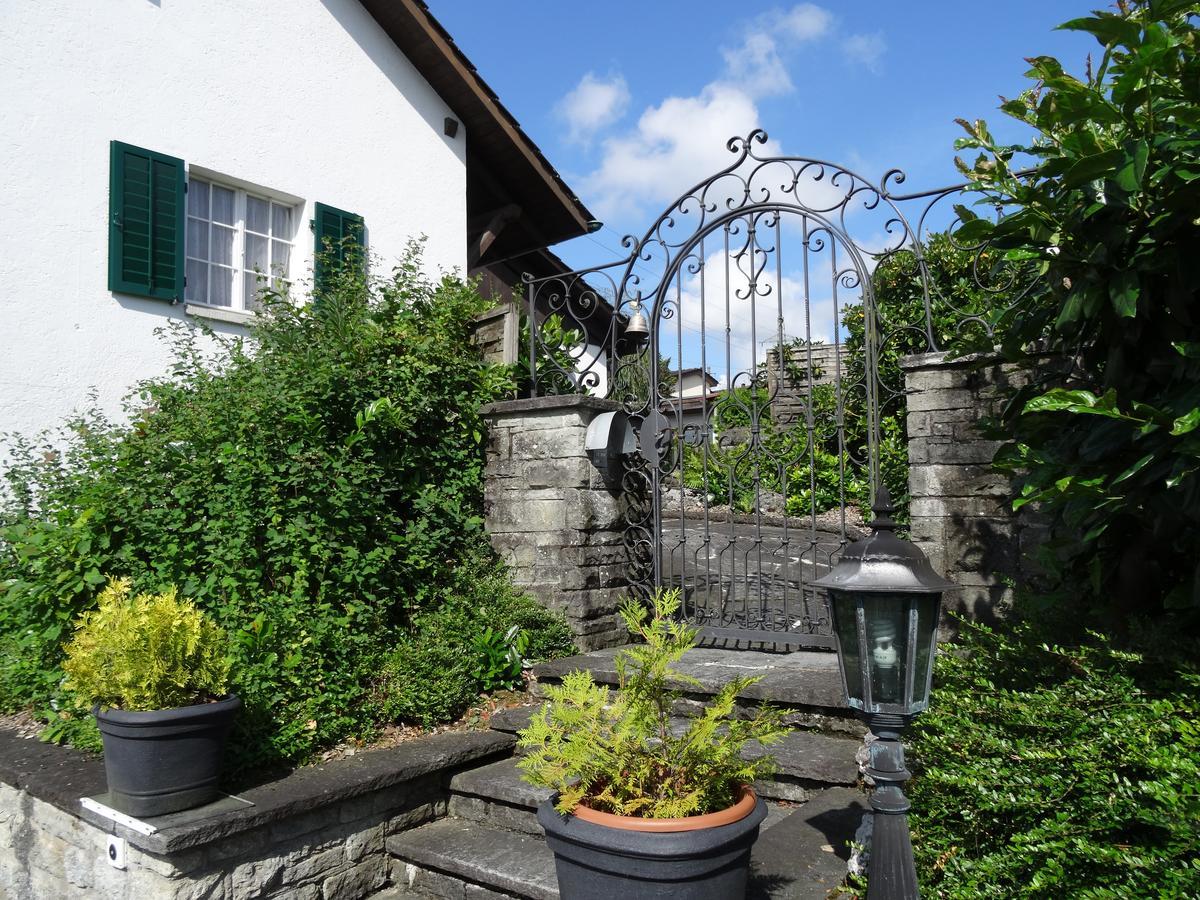 Bed and Breakfast Heidis Gastehaus Niederwil Екстер'єр фото