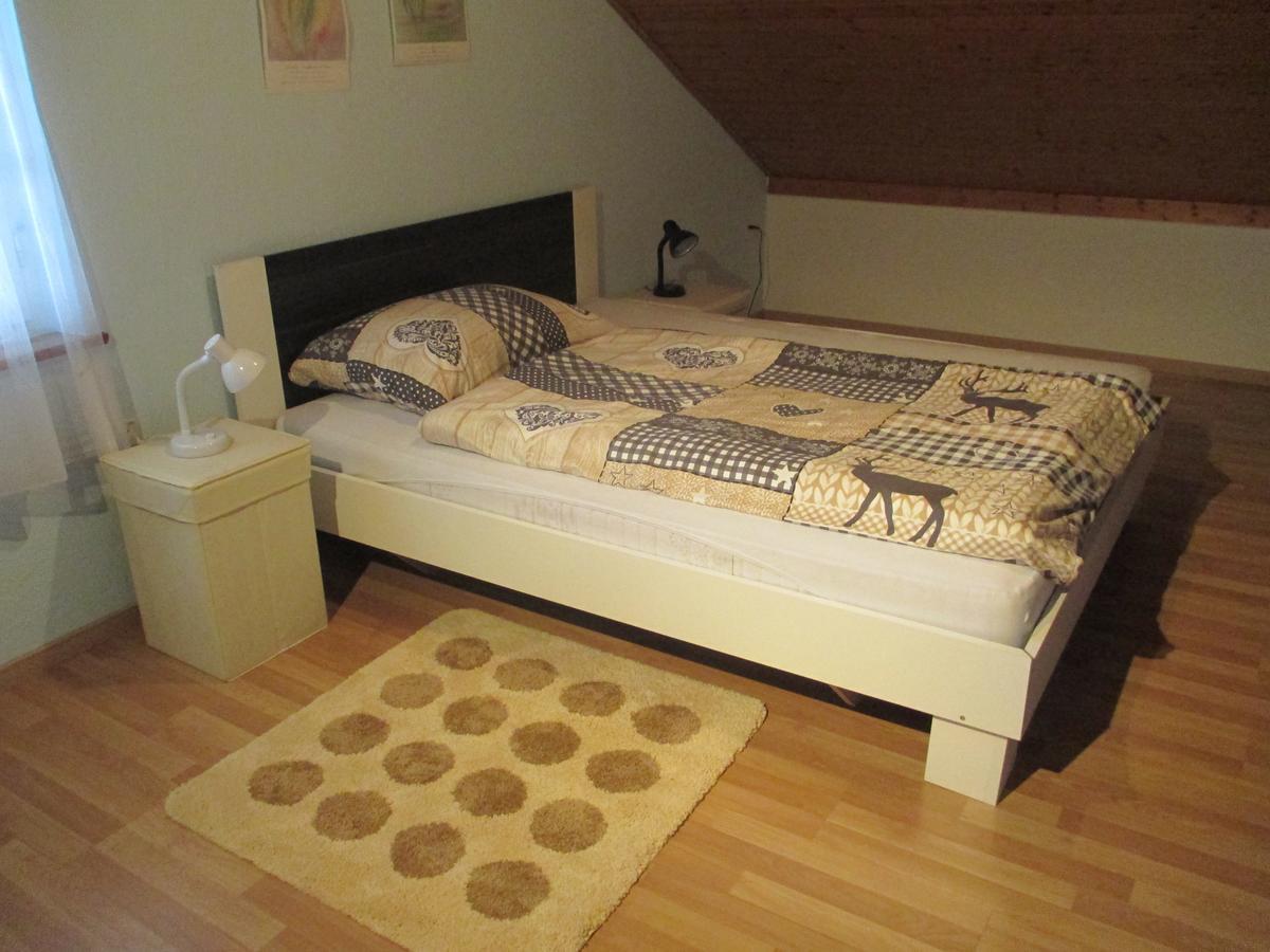 Bed and Breakfast Heidis Gastehaus Niederwil Екстер'єр фото